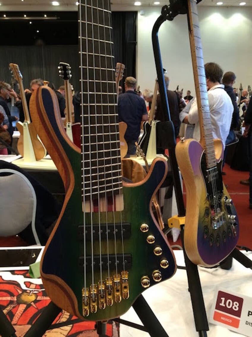 Distorted Guitars Bare Knuckle Holy Grail Guitar Show