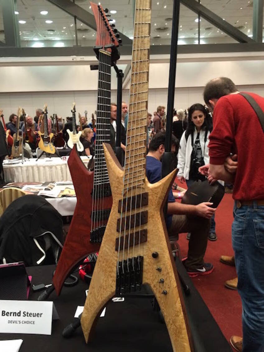 Devils Choice Guitars Holy Grail Guitar Show