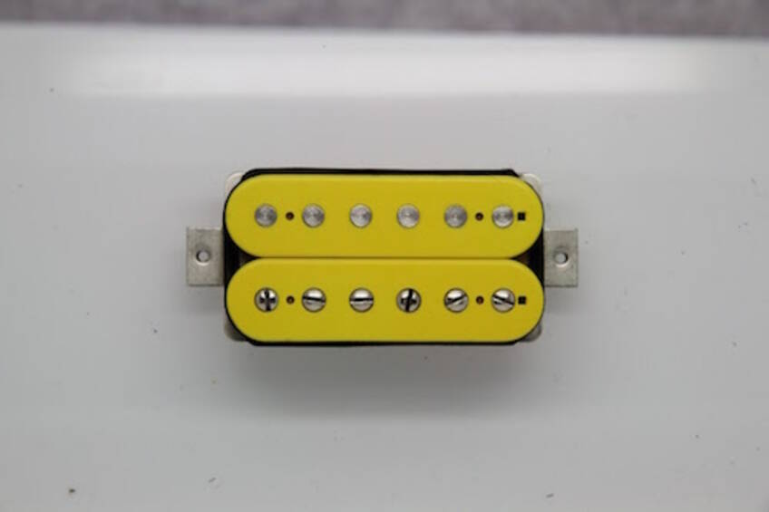 Coloured Bobbins for Humbuckers Black Hawks Bare Knuckle